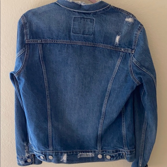 Levi’s Jean Jacket - Picture 2 of 3